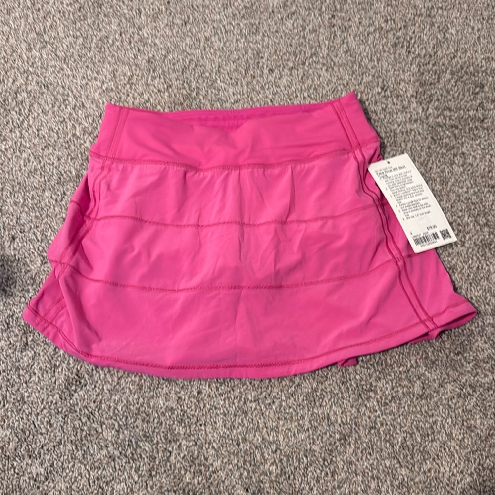 Lululemon pink mini skort size 4 NWT